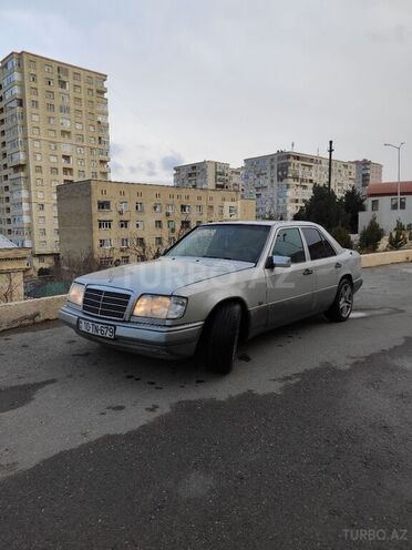 Mercedes E 220 1995, 429,500 km - 2.2 l - Bakı
