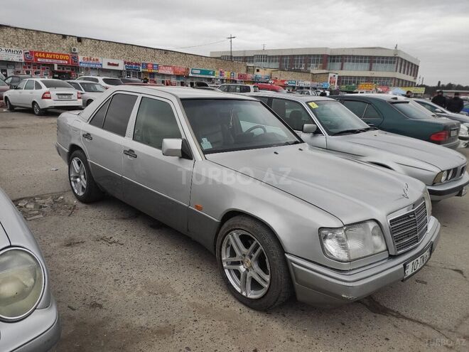 Mercedes E 220 1995, 429,500 km - 2.2 l - Bakı