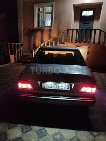 Mercedes E 220 1995, 429,500 km - 2.2 l - Bakı