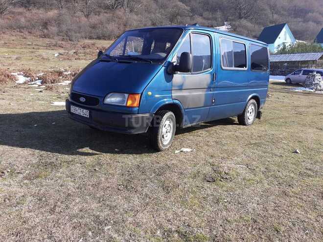 Ford Transit 1997, 430,000 km - 0.3 л - Qax