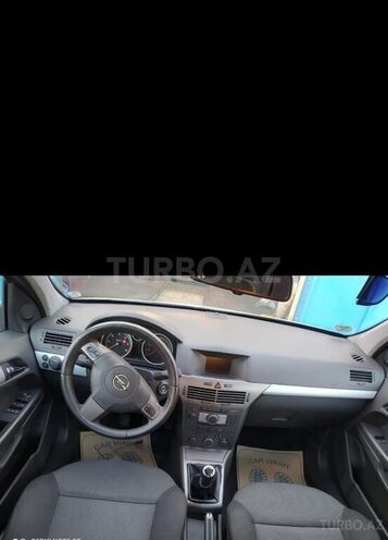 Opel Astra 2006, 255,599 km - 1.3 l - Şamaxı