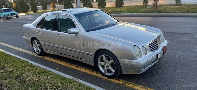 Mercedes E 320 2000, 256,000 km - 3.2 l - Şəmkir