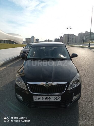 Skoda Fabia 2011, 210,000 km - 1.6 l - Bakı