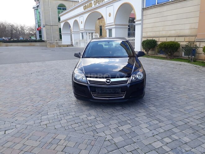 Opel Astra 2010, 173,000 km - 1.3 l - Bakı