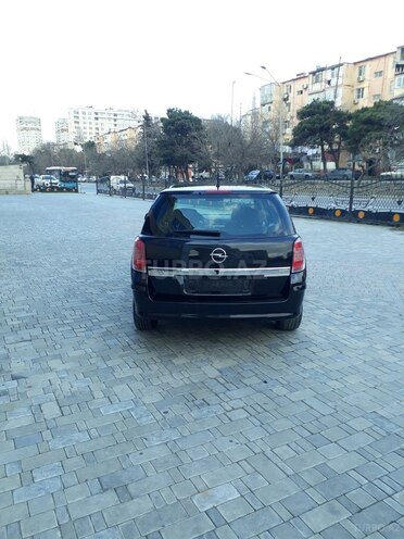 Opel Astra 2010, 173,000 km - 1.3 l - Bakı