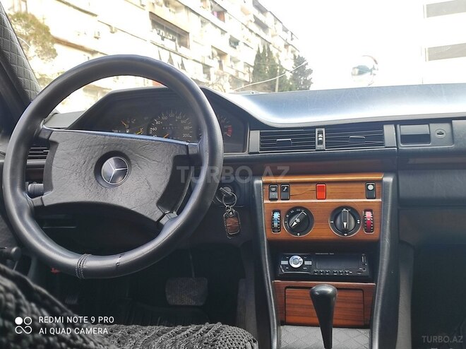 Mercedes E 200 1990, 467,846 km - 2.0 л - Bakı