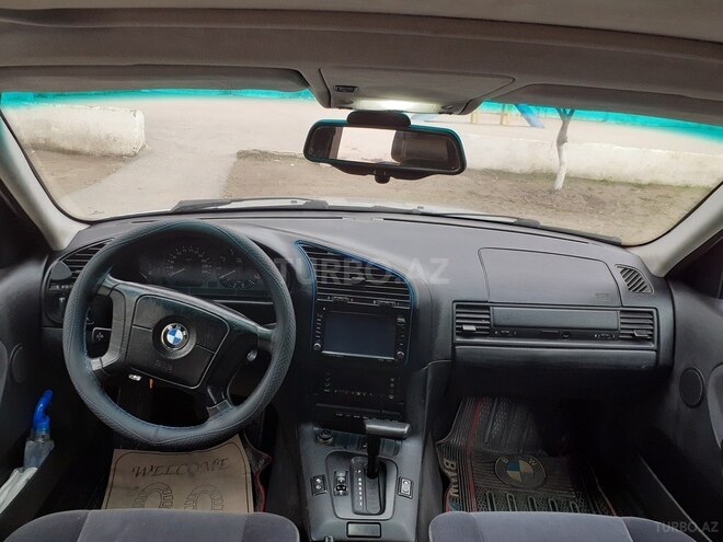 BMW 320 1995, 298,000 km - 2.0 l - Sumqayıt