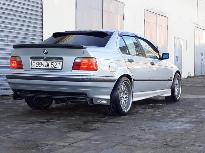 BMW 320 1995, 298,000 km - 2.0 l - Sumqayıt