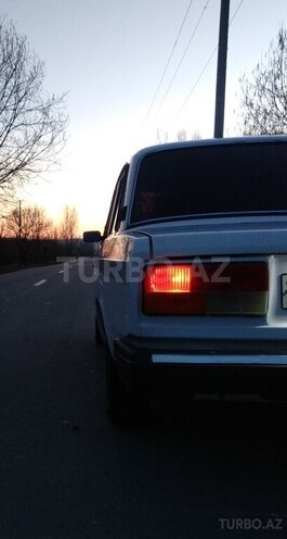 LADA (VAZ) 2107 2006, 90,000 km - 1.6 l - Qax
