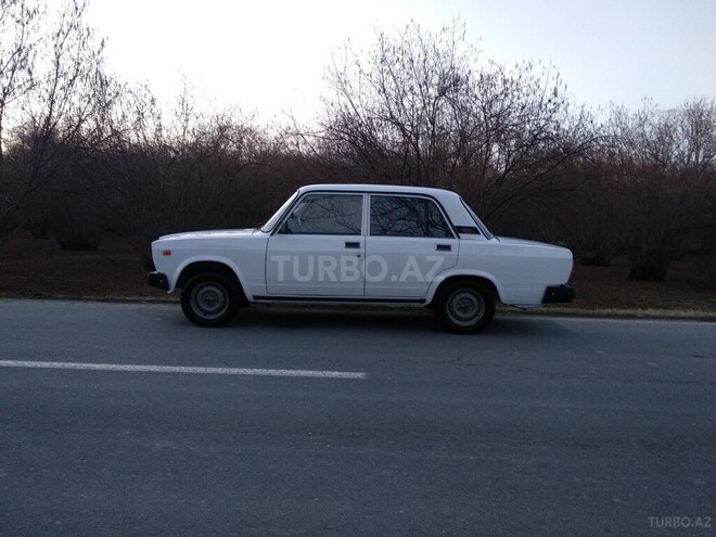 LADA (VAZ) 2107 2006, 90,000 km - 1.6 l - Qax