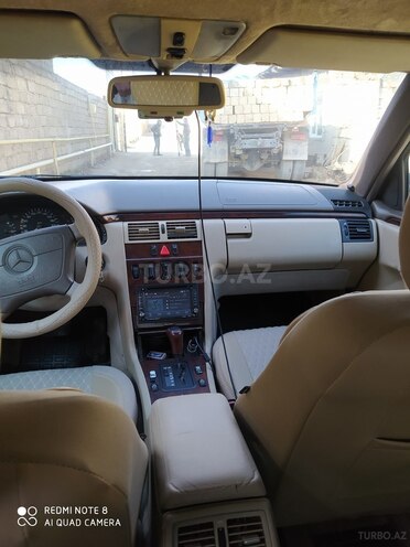 Mercedes E 230 1995, 333,255 km - 2.3 l - Bakı