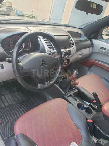 Mitsubishi L200 2015, 171,000 km - 2.5 l - Bakı