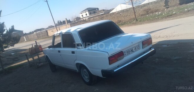 LADA (VAZ) 2107 2003, 76,000 km - 1.6 l - Salyan