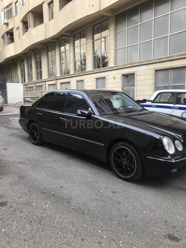 Mercedes E 280 2001, 374,000 km - 2.8 л - Bakı