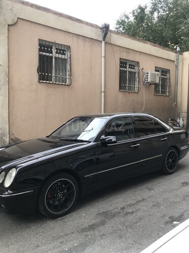 Mercedes E 280 2001, 374,000 km - 2.8 л - Bakı