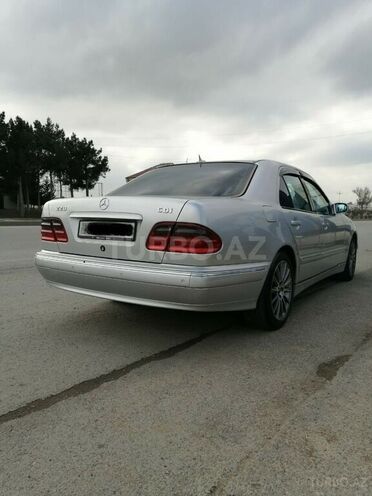 Mercedes E 220 2000, 430,000 km - 2.2 l - Bakı