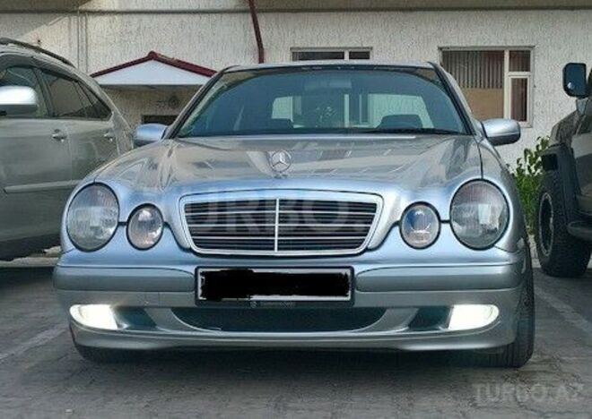 Mercedes E 220 2000, 430,000 km - 2.2 l - Bakı