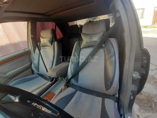 Mercedes E 220 1988, 333,444 km - 2.2 l - Sumqayıt