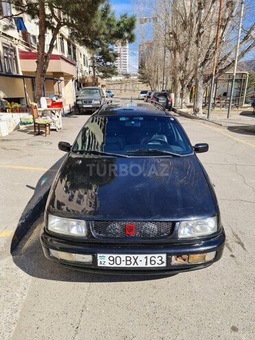 Volkswagen Passat 1995, 306,850 km - 2.8 l - Bakı