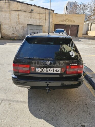 Volkswagen Passat 1995, 306,850 km - 2.8 l - Bakı