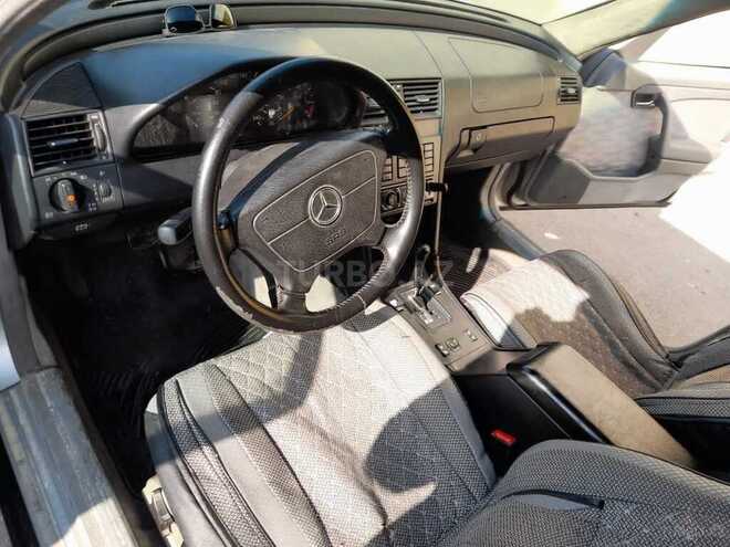 Mercedes  1994, 4,280 km - 2.2 l - Bakı