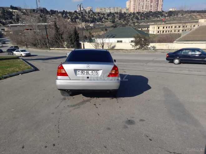 Mercedes  1994, 4,280 km - 2.2 l - Bakı