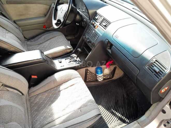 Mercedes  1994, 4,280 km - 2.2 l - Bakı