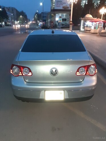 Volkswagen Passat 2005, 235,000 km - 2.0 l - Bakı