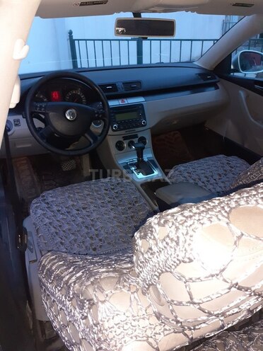 Volkswagen Passat 2005, 235,000 km - 2.0 l - Bakı