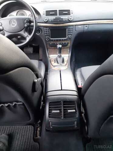 Mercedes E 220 2006, 210,760 km - 2.2 л - Bakı