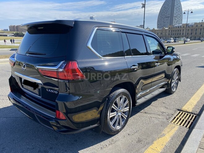Lexus LX 570 2016, 88,000 km - 5.7 l - Bakı