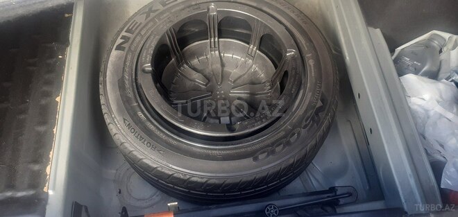 Mercedes E 240 1999, 267,452 km - 2.4 l - Bakı