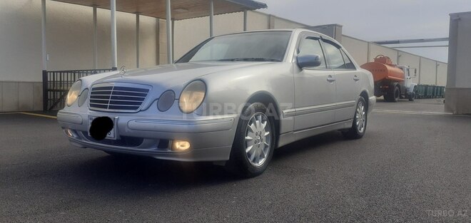 Mercedes E 240 1999, 267,452 km - 2.4 l - Bakı