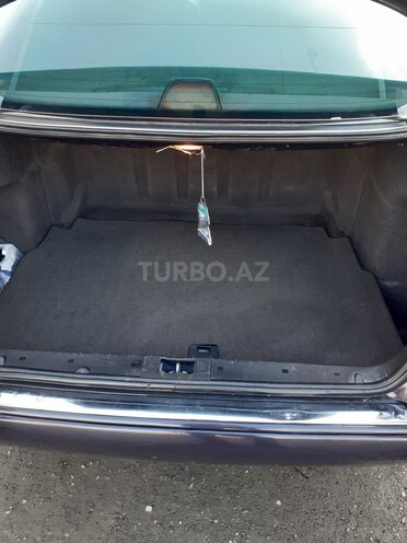 Mercedes E 200 1996, 285,320 km - 2.0 l - Qax