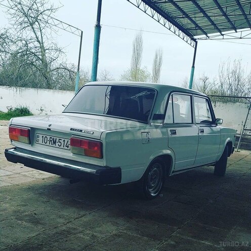 LADA (VAZ) 2107 2006, 126,000 km - 1.6 l - Salyan