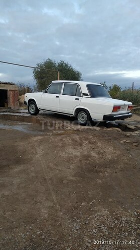 LADA (VAZ) 2107 2006, 126,000 km - 1.6 l - Salyan