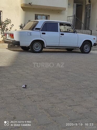 LADA (VAZ) 2107 2006, 126,000 km - 1.6 l - Salyan