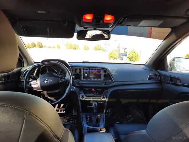 Hyundai Elantra 2018, 30,000 km - 1.6 l - Naxçıvan