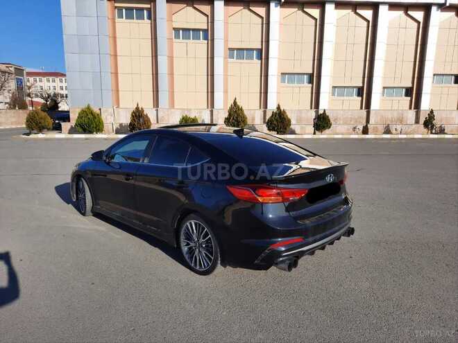 Hyundai Elantra 2018, 30,000 km - 1.6 l - Naxçıvan