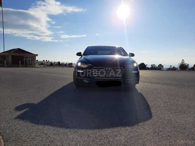 Hyundai Elantra 2018, 30,000 km - 1.6 l - Naxçıvan