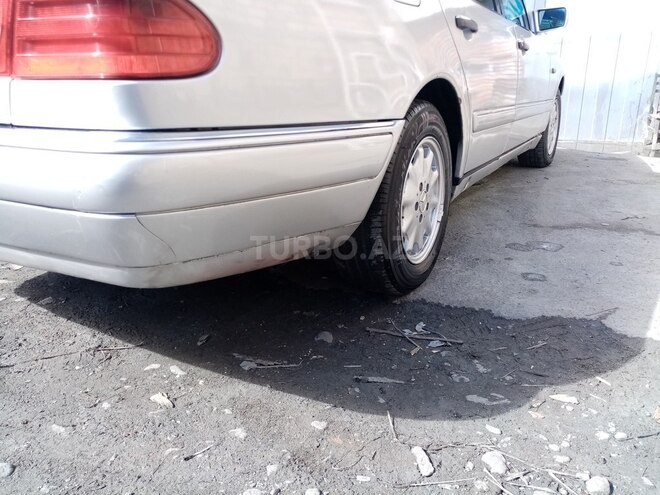 Mercedes E 300 1996, 240,074 km - 3.0 l - Zaqatala