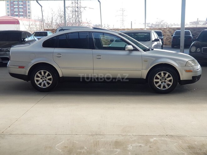 Volkswagen Passat 2002, 245,809 km - 1.8 l - Gəncə