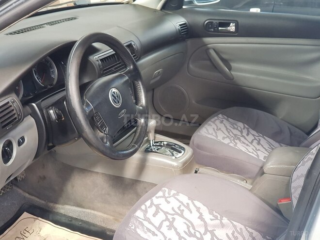 Volkswagen Passat 2002, 245,809 km - 1.8 l - Gəncə