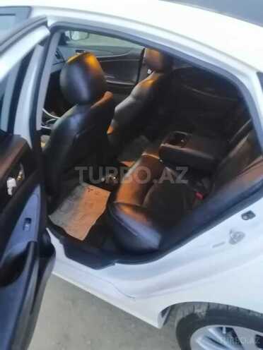 Hyundai Sonata 2010, 150,000 km - 2.4 l - Salyan