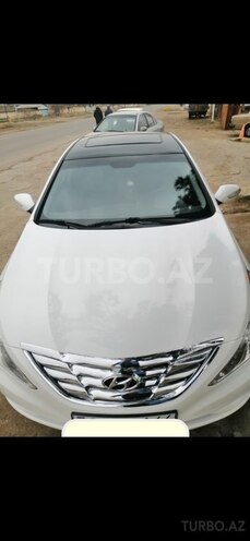 Hyundai Sonata 2010, 150,000 km - 2.4 l - Salyan