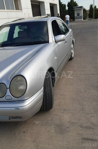 Mercedes E 230 1996, 315,896 km - 2.3 л - Sumqayıt