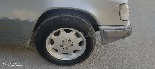 Mercedes E 200 1992, 598,000 km - 2.0 l - Sumqayıt