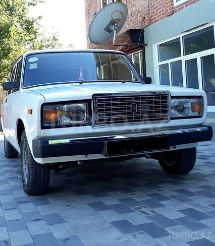 LADA (VAZ) 2107 2006, 9,500 km - 1.6 l - Quba