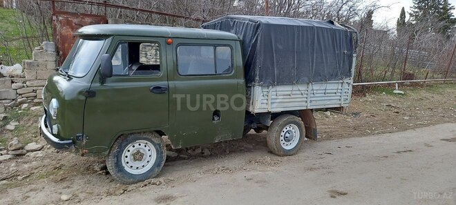 UAZ  1998, 110 km - 2.4 l - Xızı