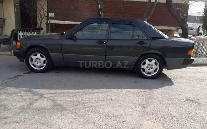 Mercedes 190 1993, 403,509 km - 1.8 l - Sumqayıt